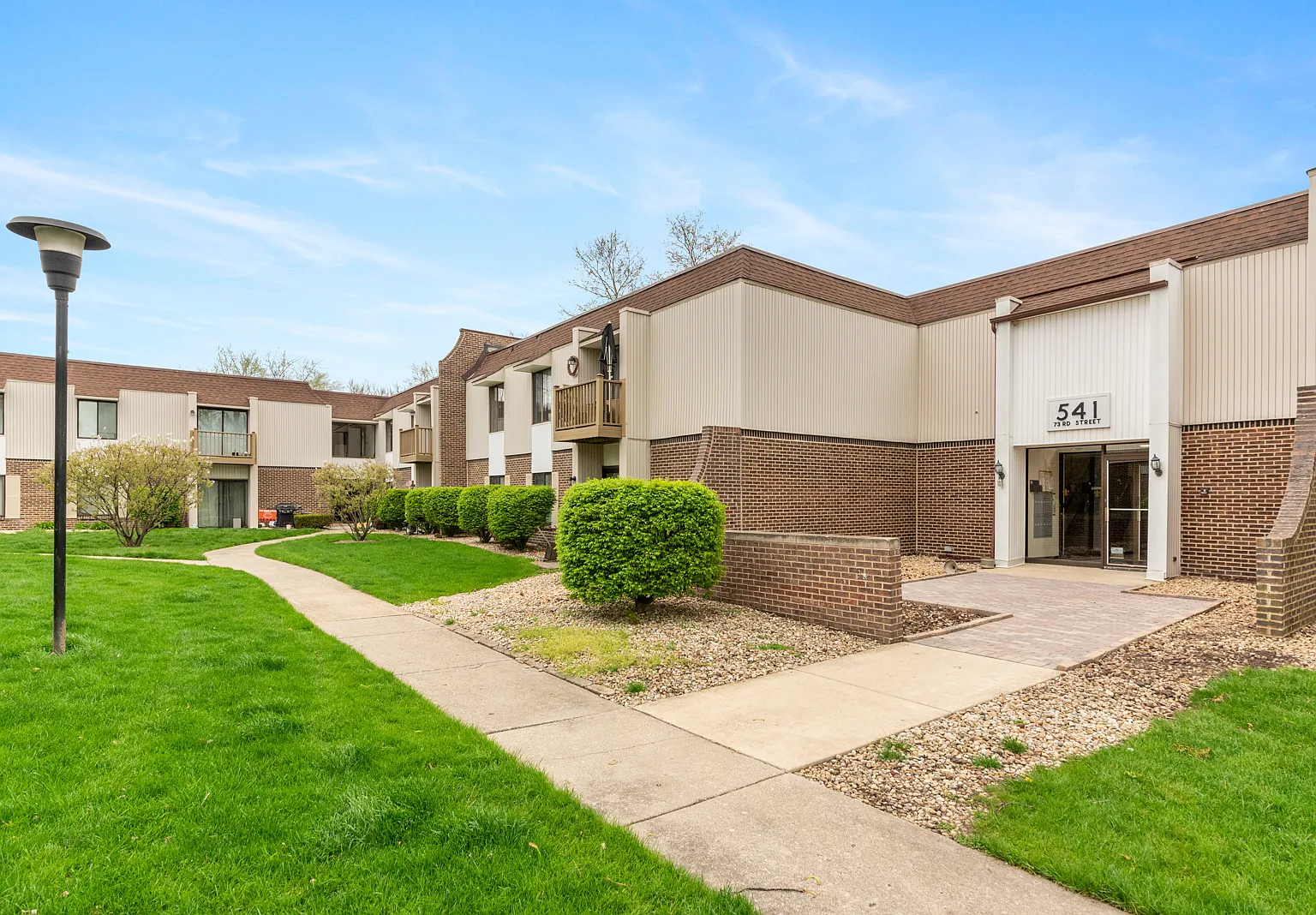 2 bed, $1,950 — Photo 1