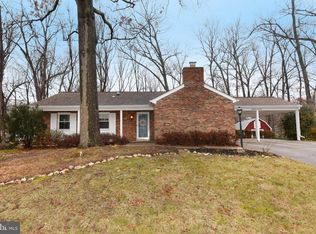 8314 Botsford Ct, Springfield, VA 22152