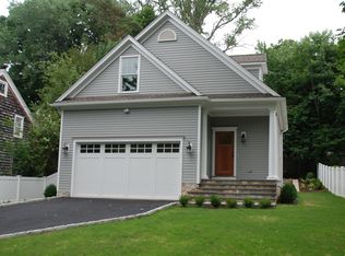 20 Whitney Ave, New Canaan, CT 06840