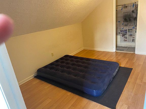 up bedroom 1