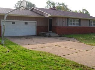 209 N Ohio St, Coffeyville, KS 67337