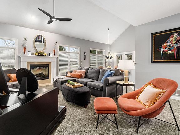 4th image of 8380 Meadowmoore Blvd