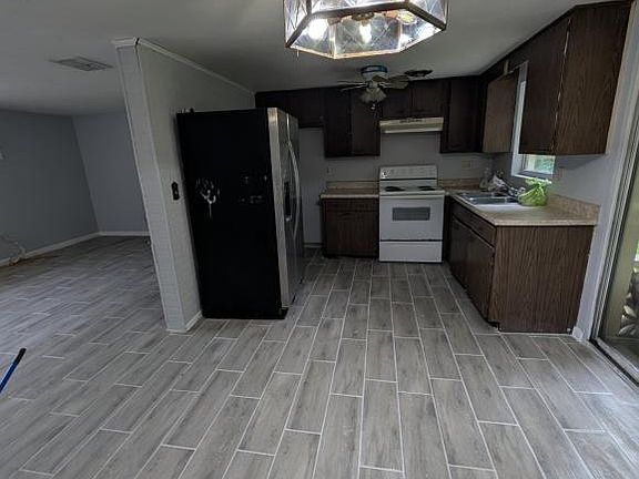 3rd image of 16 N Jackson St