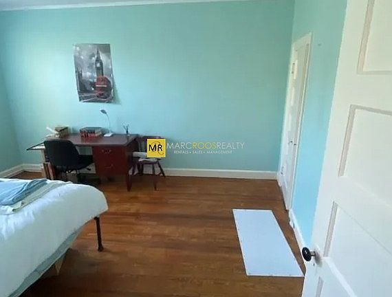 3rd image of 1749 Commonwealth Ave #2