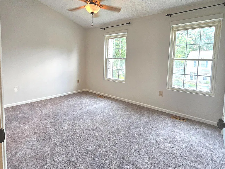 6552 Old Carriage Ln — Photo 20