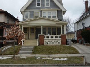 2622 N Farwell Ave, Milwaukee, WI 53211