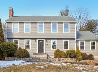 22 Fox Run Rd, Medway, MA 02053