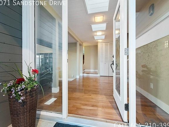 3rd image of 2071 Sandstone Dr