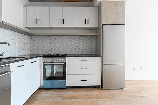 Rented by ERNY LLC | media 1