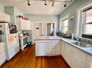6 Cherry St #A3, Somerville, MA 02144