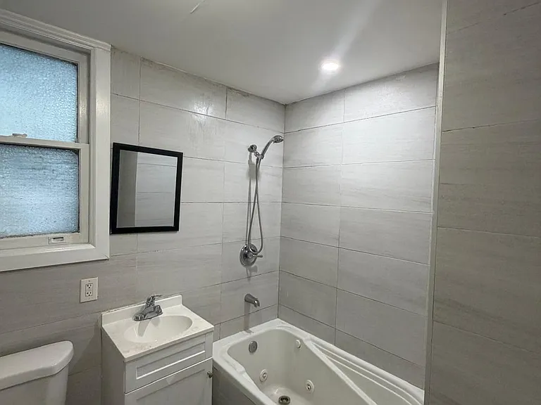 95 Heberton Ave #H — Photo 4