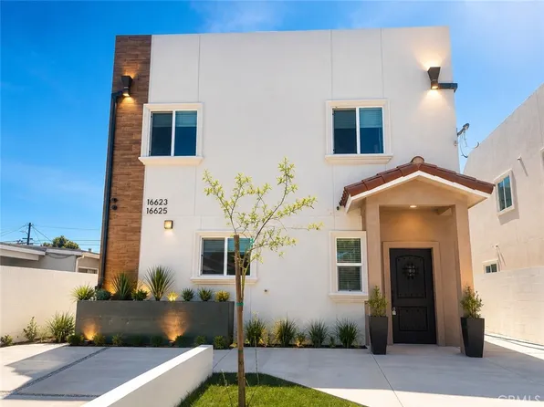 16623 Lake Ave, Paramount, CA 90723
