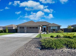2205 S Coulee Vista Dr, Kennewick, WA 99338