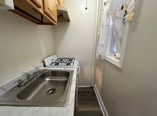 971 Summit Ave #1E, Jersey City, NJ 07307