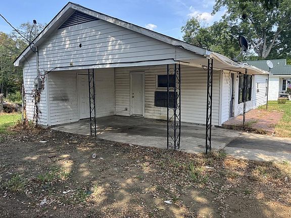 4th image of 528 Westside Ave