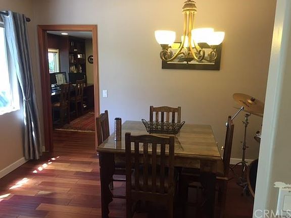 Formal dining room