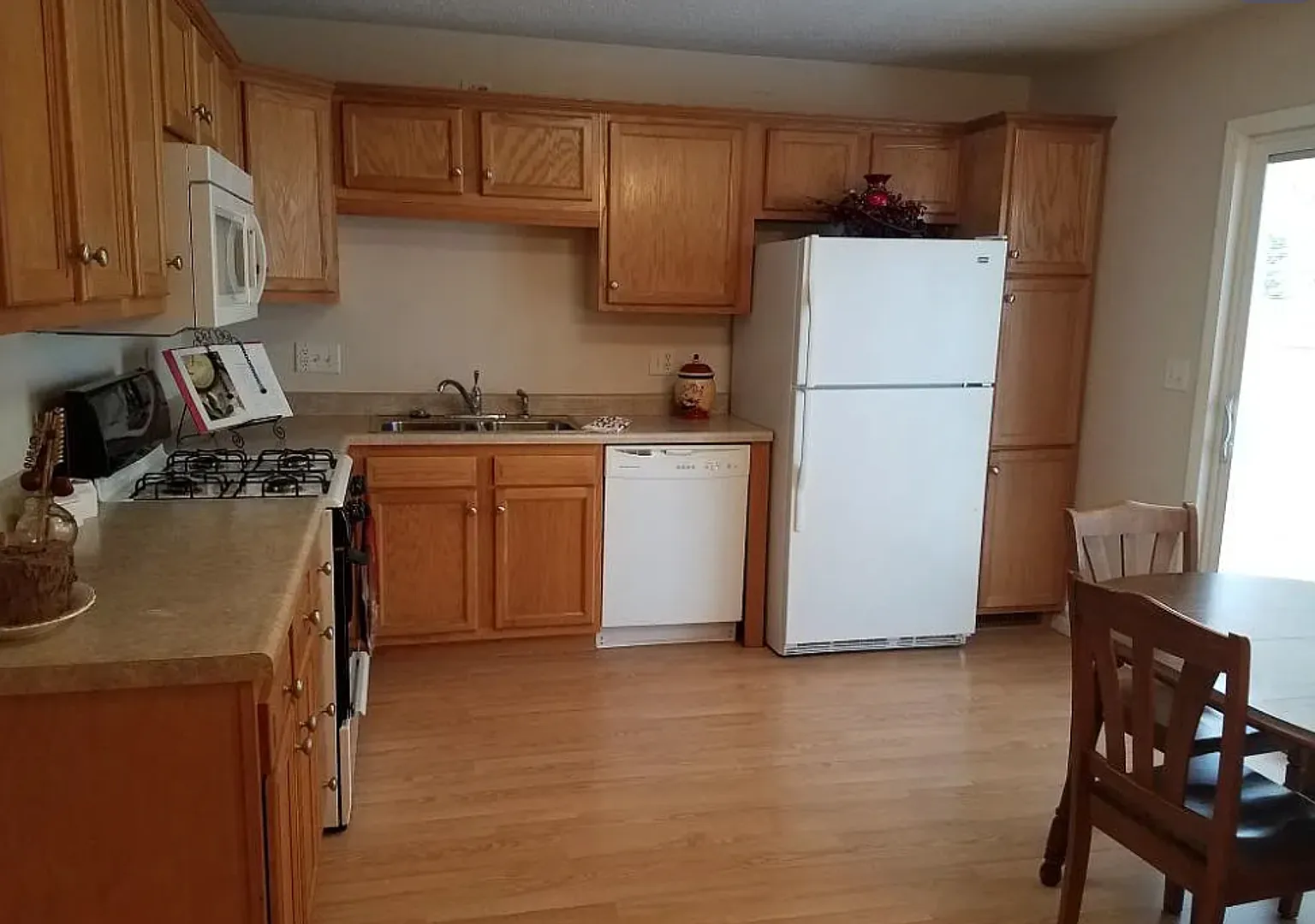 61 Westminster Road — Photo 4