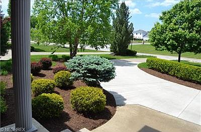 3rd image of 207 Chippewa Ct