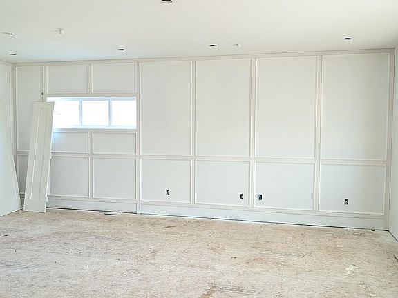 5th image of 33189 Pinchbeck Ave