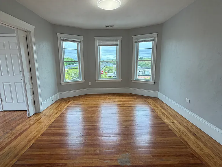 488 Park Ave #3 — Photo 17