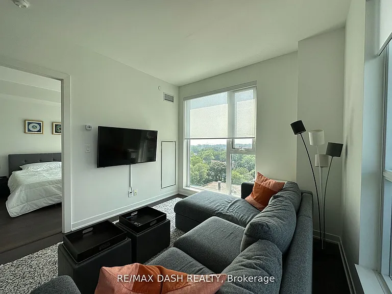 223 Saint Clair Ave W #1002 — Photo 15