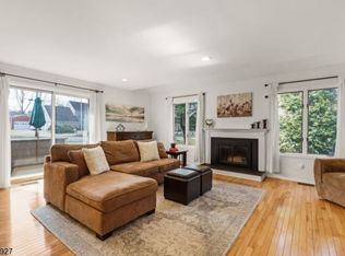 77 Derby Ct #F-1, Madison, NJ 07940