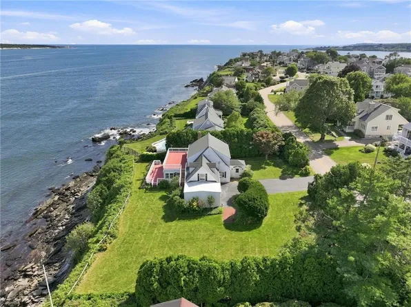 168 Colonel John Gardner Rd, Narragansett, RI 02882