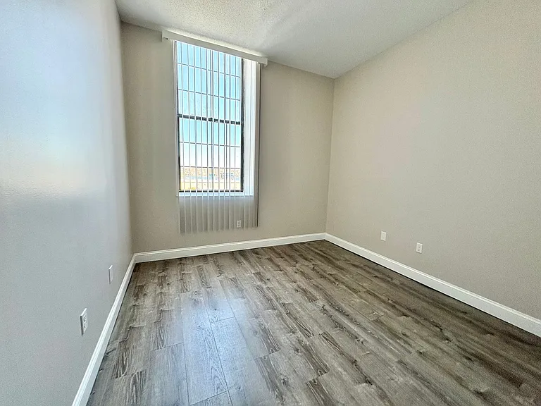 Border City Mills Apartments — Photo 35