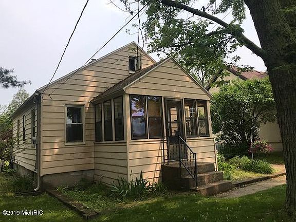 3rd image of 2622 Avon Ave SW
