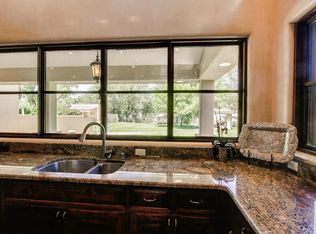 4701 Rio Grande Ln NW, Los Ranchos De Albuquerque, NM 87107