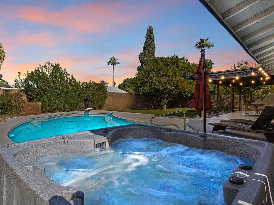 Hot tub and pool