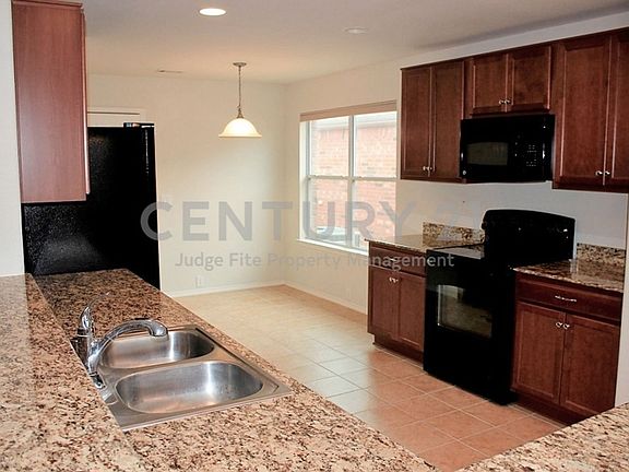4th image of 15949 Blaketree Dr