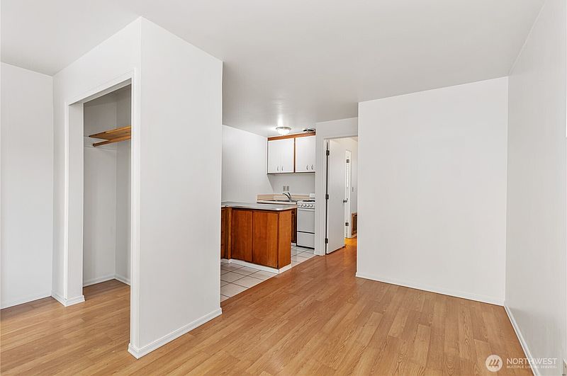 4th image of 710 NE 43rd Street