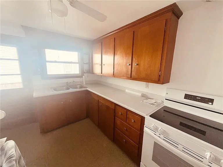25 Thurston Ave #B — Photo 19