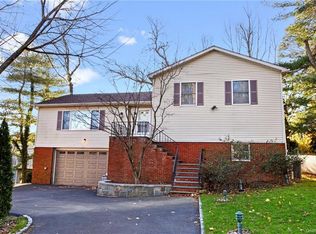 29 Soulice Pl, New Rochelle, NY 10804
