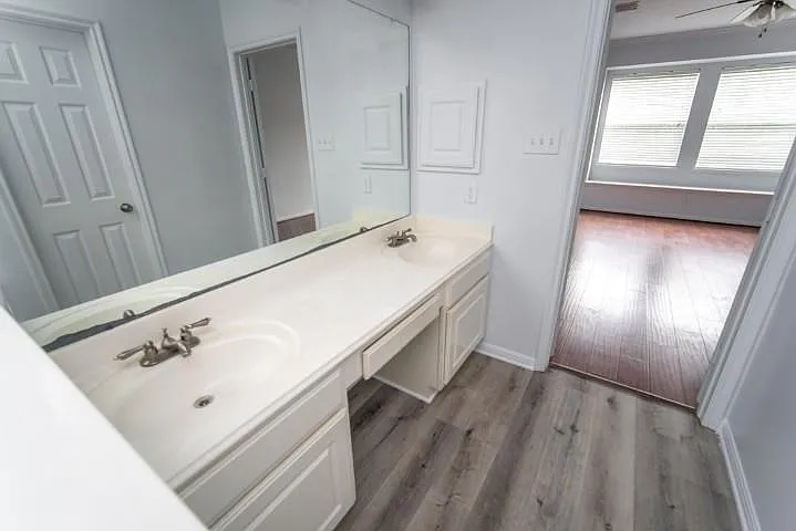 2322 Cool Springs Ln — Photo 27