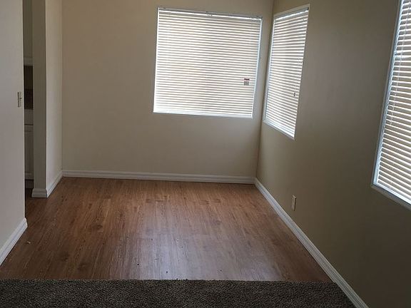 4th image of 1315 Marline Ave
