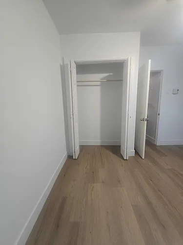 402 E Walnut Ln #2 Photo 1