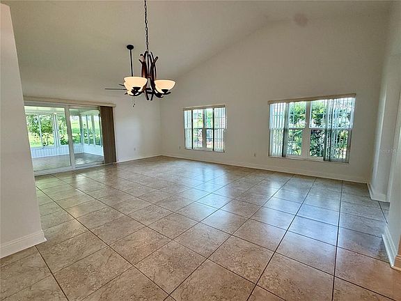 3rd image of 2461 BENTLEY DRIVE