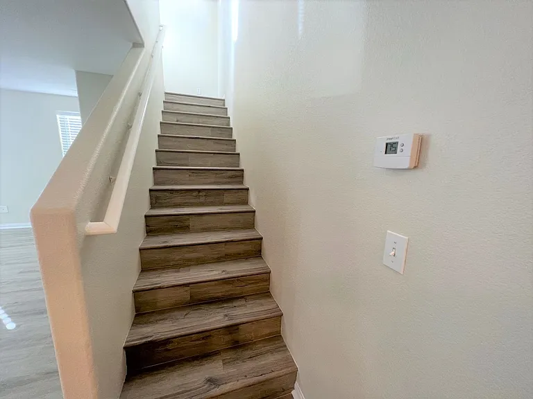 8932 Amy Olivia Ave — Photo 4