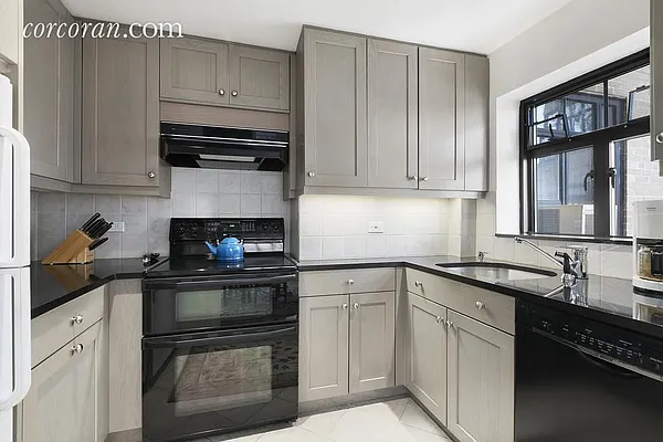 Sold by Corcoran | media 13