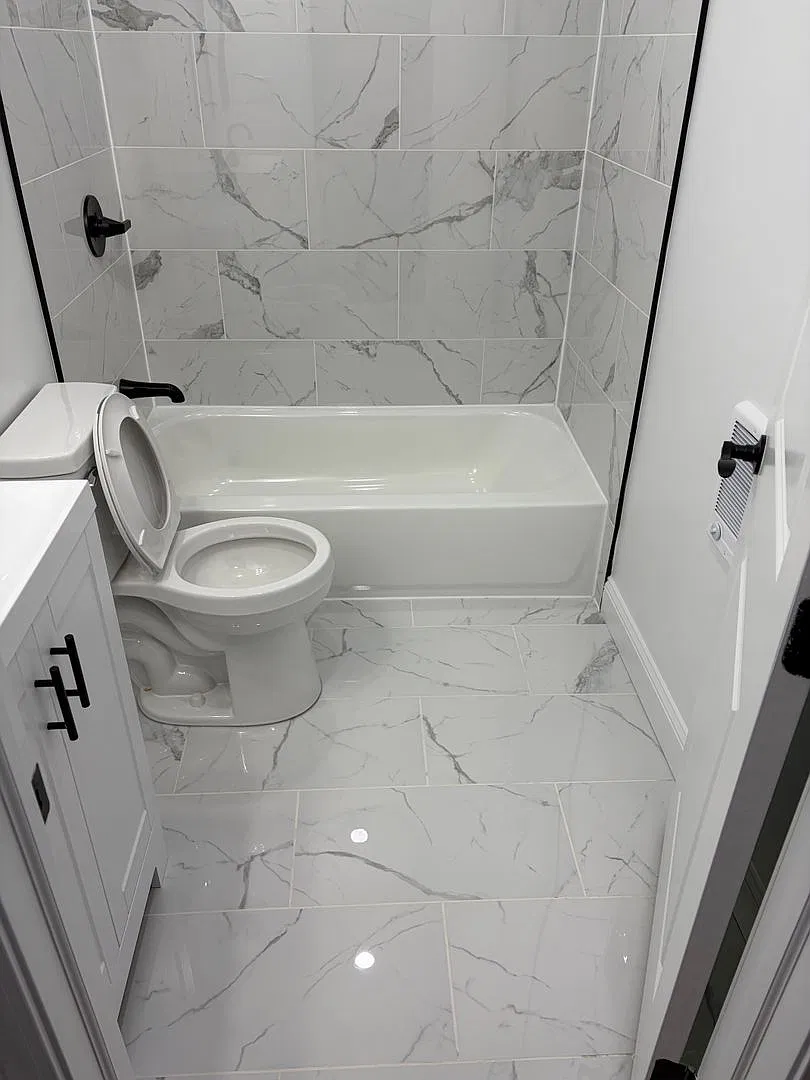 Beautiful Newly Renovated 3 Bedroom Home Now Available in West Parkside — Photo 4
