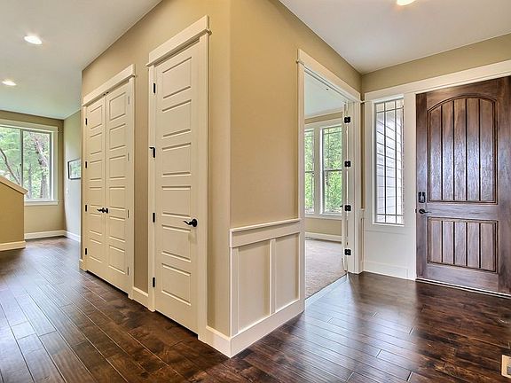 Example of an Entryway