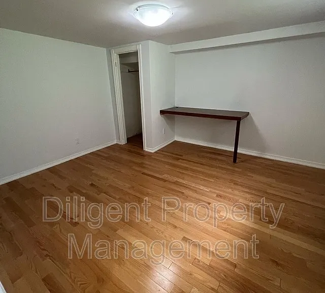 642 Bolivar St #MAIN FLOOR — Photo 7