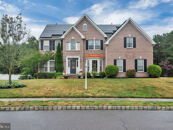 38 Beaver Dam Dr, Sicklerville, NJ 08081