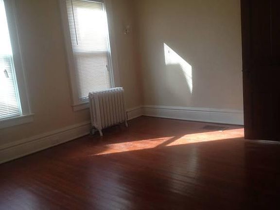 5th image of 322 Auburn Ave