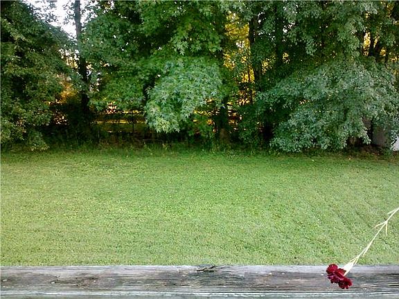 2nd image of 742 Shelton Cir
