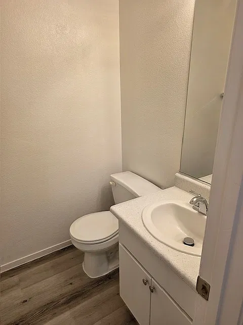 2 bed, 2.5 bath, 1000 sqft, $1,979 — Photo 4