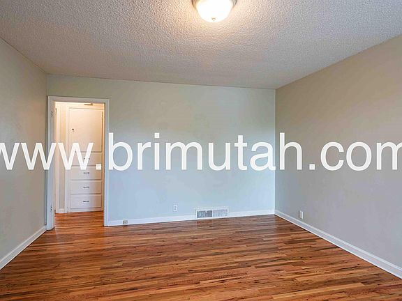 2nd image of 2529 S Melbourne St