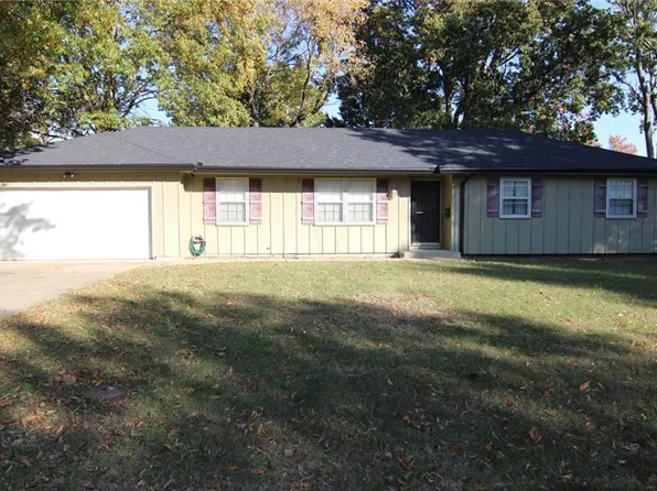 12300 W 67th Ter, Shawnee, KS 66216